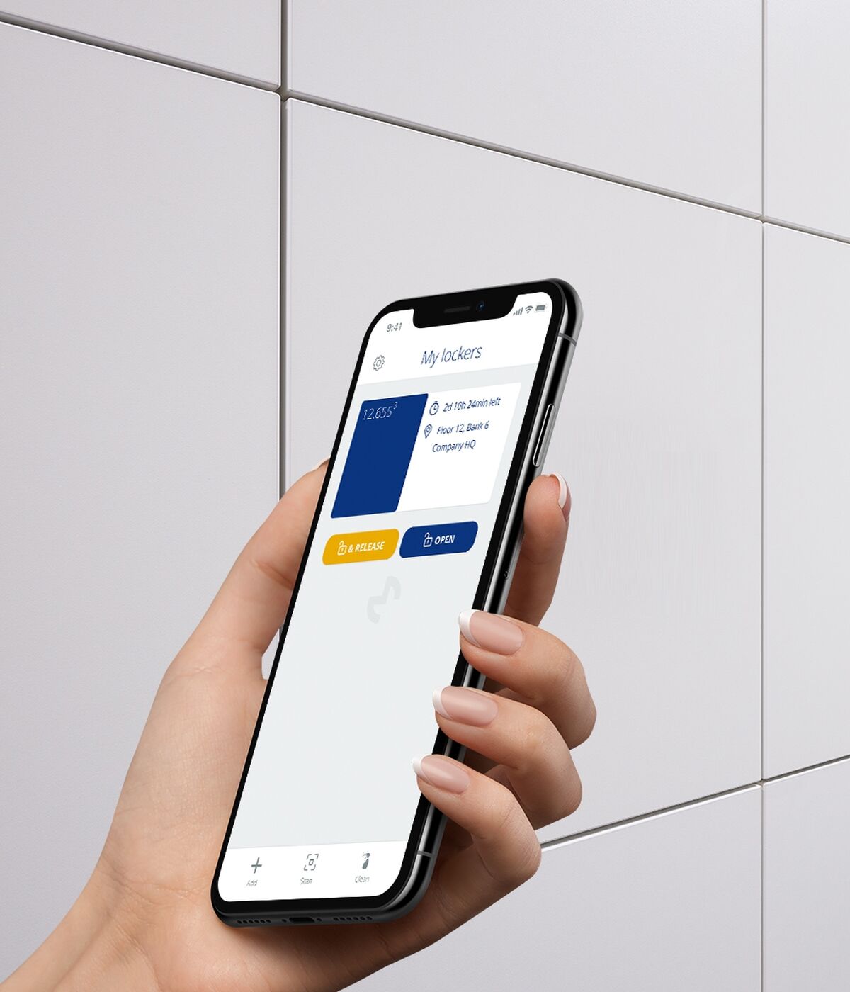 Smart phone lockers